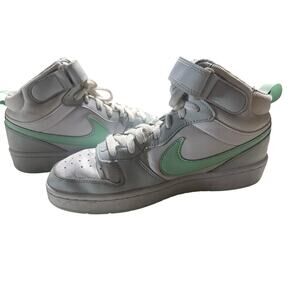 Nike Court Borough 2 Mid Pure Platinum Mint Foam Size 6Y